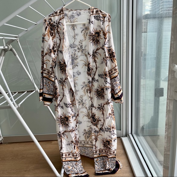Open front print cover up kimono - Picture 3 of 4